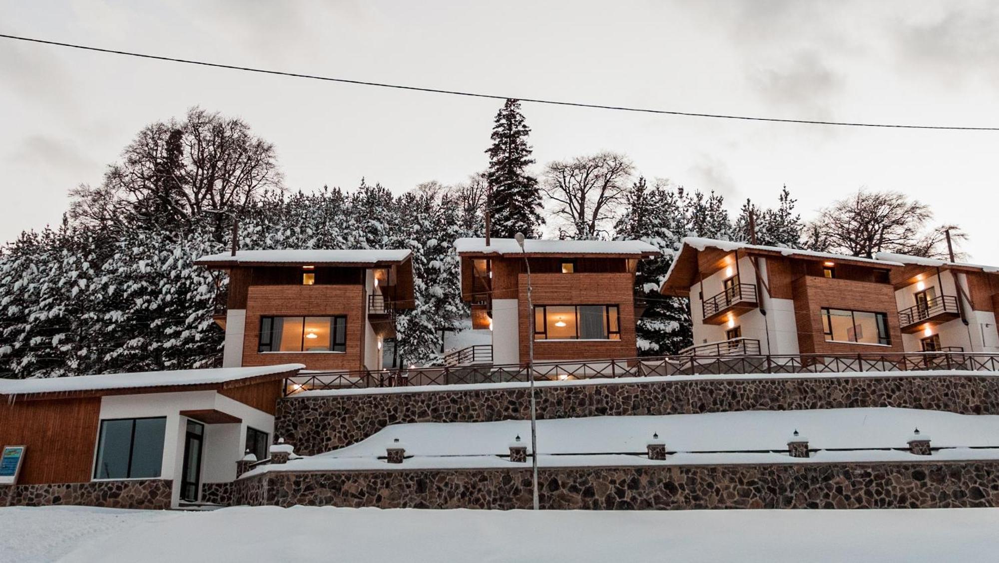 Crystal Hill Resort Bakuriani Eksteriør bilde